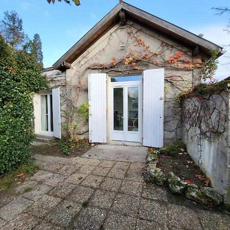 Appartement La Verrerie, Terrasse Et Jardinet コニャック エクステリア 写真